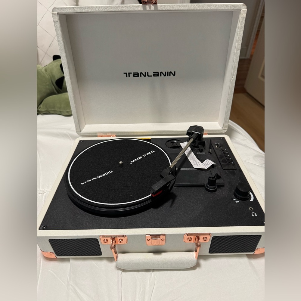Tranlanin Portable Bluetooth Record Player – White & Rose Gold